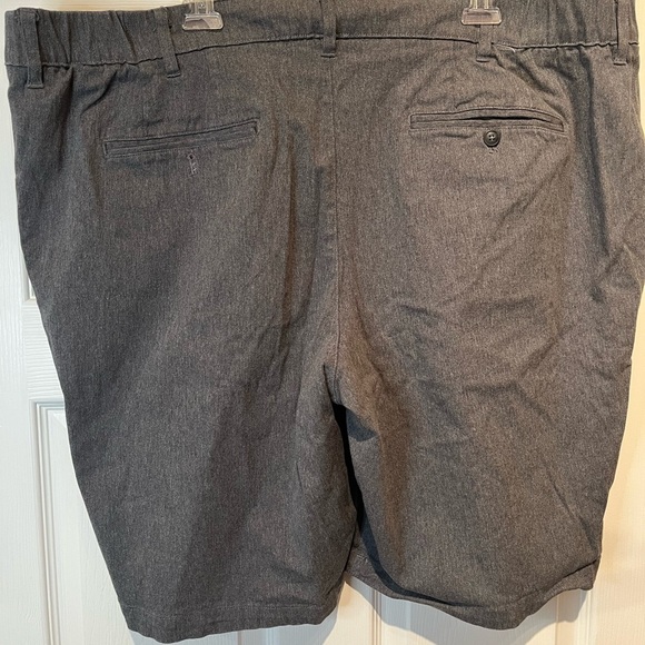 Gray 46x11 Casual Shorts Knee-Length - Picture 3 of 4